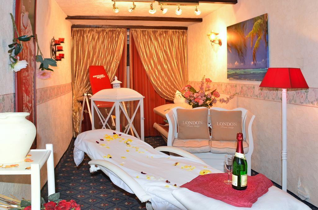 Wellness Und Romantik Hotel Helmboldt Bad Sachsa Exteriör bild